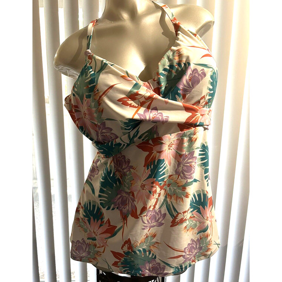 NWT Raisins Curve White And Lavender Purple Tankini Bathing Suit Top Size 2X - Picture 1 of 10